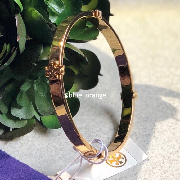 Tory Burch Jewelry - RESTOCKED ✨TORY BURCH✨LOGO BANGLE SLIP ON BRACELET
